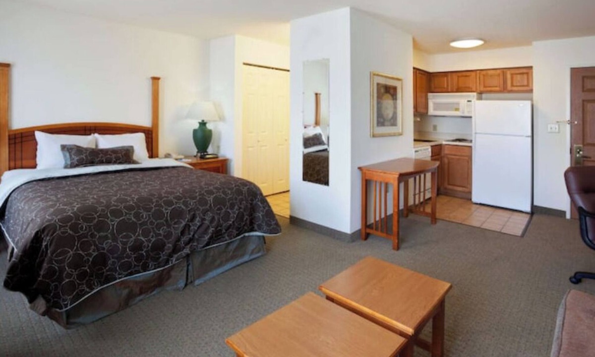 Vance Jackson Hotel | Studio Suite Queen @ San Antonio Northwest Hotel