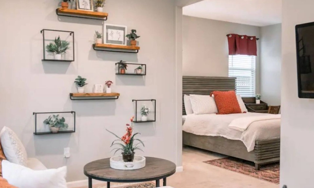 Lathrop Apartment | STUDIO SUITE w/private entrance - Central Valley