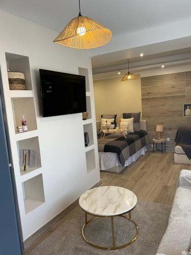 Mornas Apartment | Studio t1