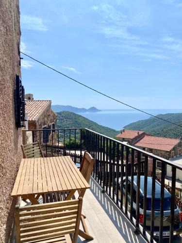 Partinello Apartment | STUDIO TERRASSE VUE MER Clim Wifi Parking