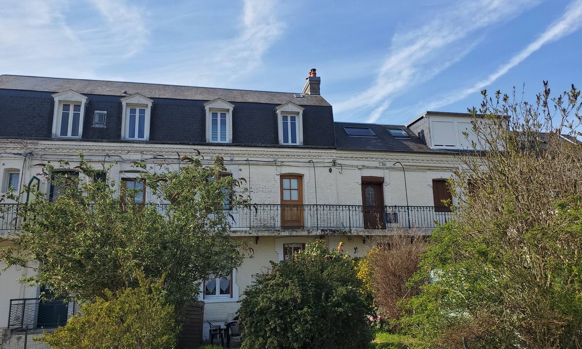 Criel-sur-Mer Apartment | Studio Tout Équipé à Environ 600 m de la Plage. Situé au 1er Étage