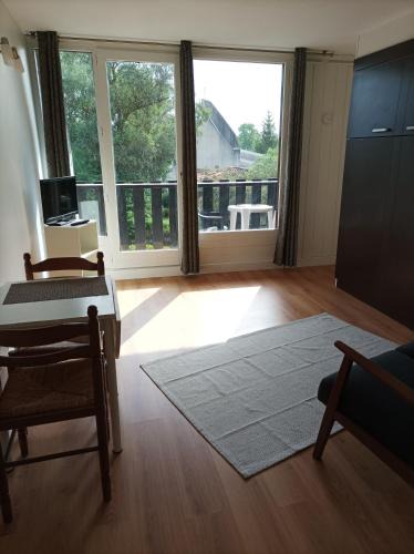 Dax Apartment | Studio tout confort au bord du lac d'Estey avec parking privé