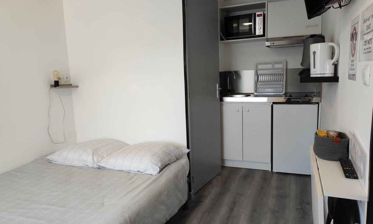 Charmes Apartment | Studio Tout Confort