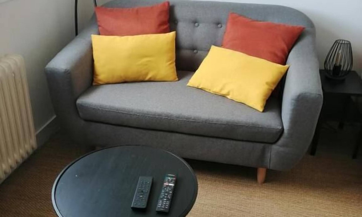 Saint-Ouen Apartment | Studio Tout Confort Giena-sils