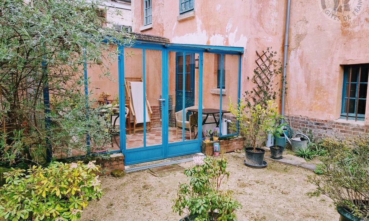 Valmondois Apartment | Studio Valmondois, studio flat, 2 persons