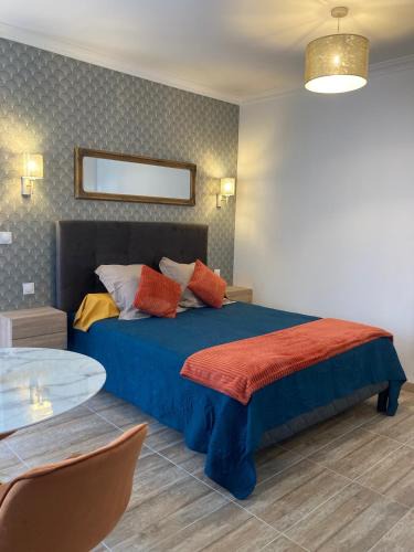 Villefranche-sur-Saone Apartment | Studio Vintage avec cheminée décorative