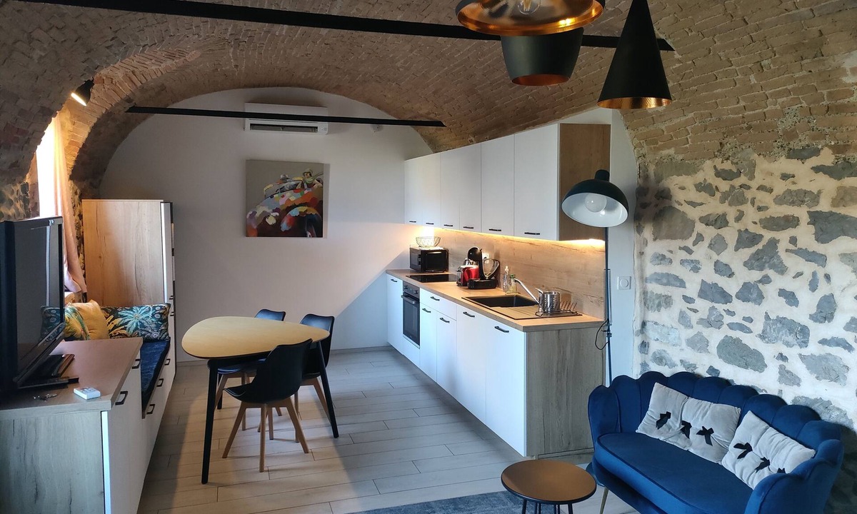 Chambery Apartment | Studio Voûté Atypique