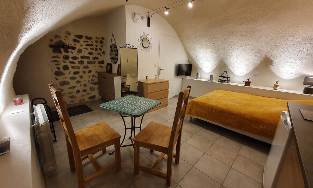 Murol Apartment | STUDIO VOUTE ATYPIQUE