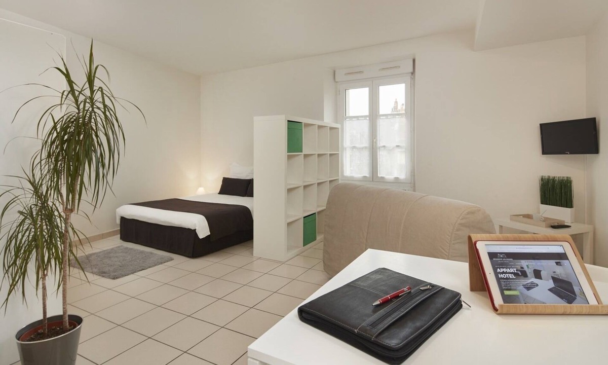 Ancenis Apartment | Studio - Vue sur Jardin