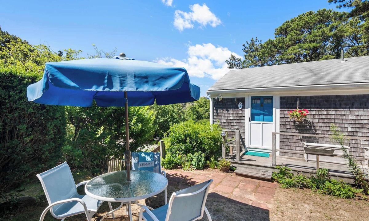 East Orleans Apartment | Studio, Walk to Nauset Beach!