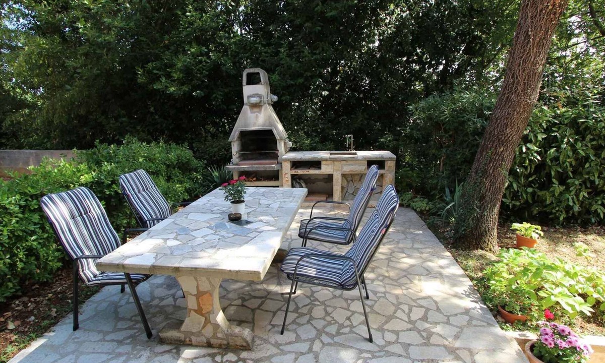 Porat Apartment | Studio with air conditioning and terrace