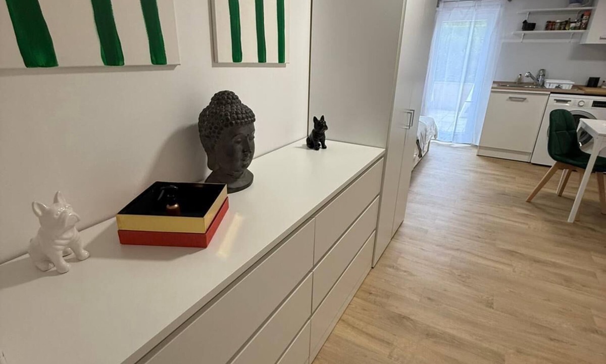 Villerupt Apartment | Studio with Garden