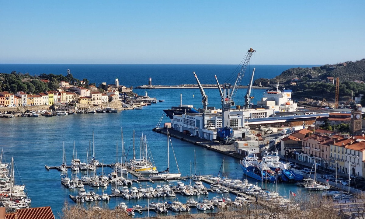 Port-Vendres Apartment | Studio with terrace in Port-Vendres