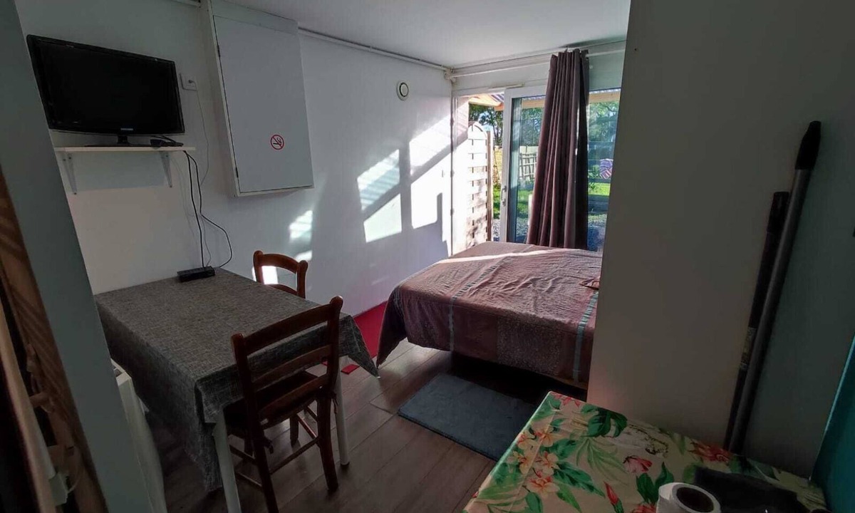 Donges Apartment | Studio with terrace