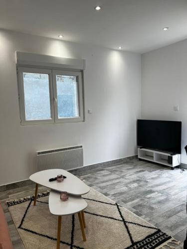 Faverolles-sur-Cher Apartment | Studio Zoo & Châteaux