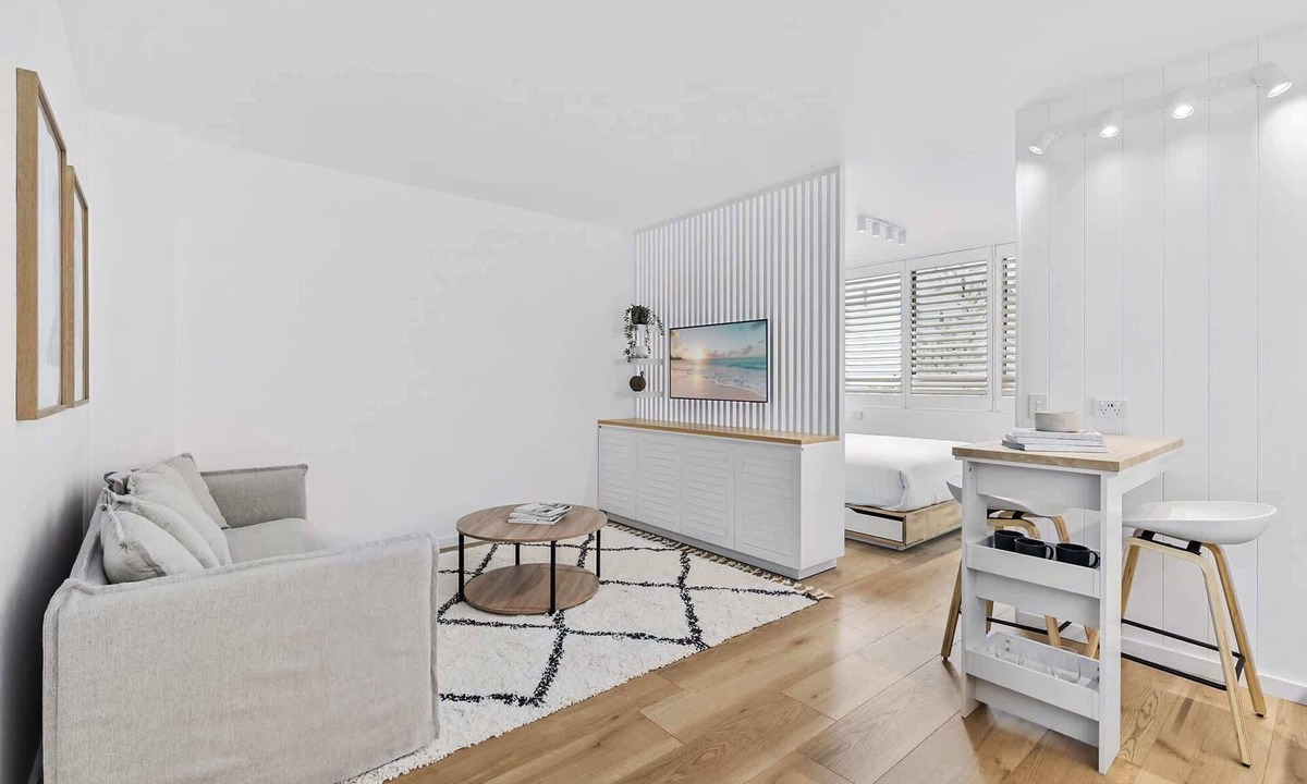 Bondi Junction Apartment | Studio4: Bondi Chic Interiors with Rooftop Pool