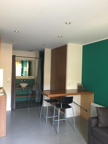 Nyons Apartment | Studios Colorés Pont Roman