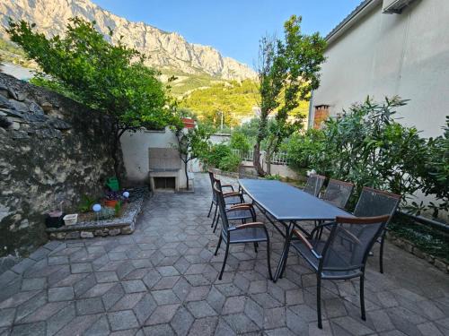 Krvavica Apartment | Studios Dolček