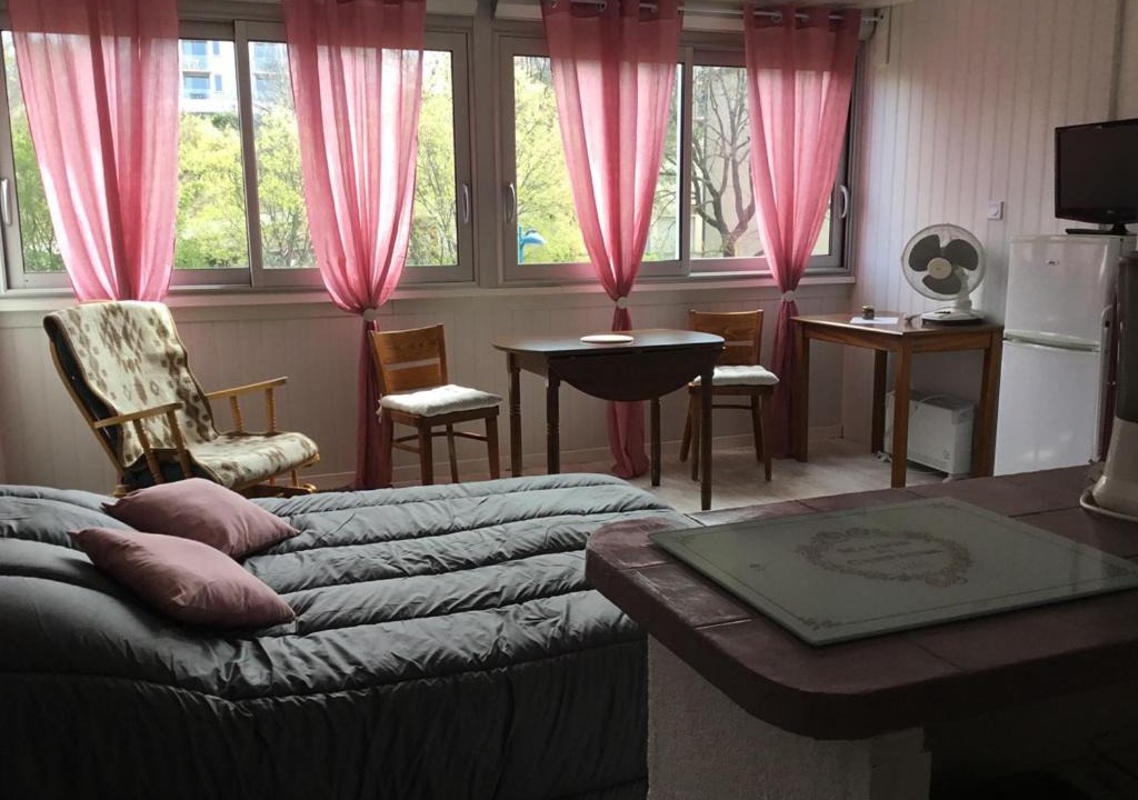 Greoux-les-Bains Apartment | Studios - Gréoux-les-bains - Solo/Duo