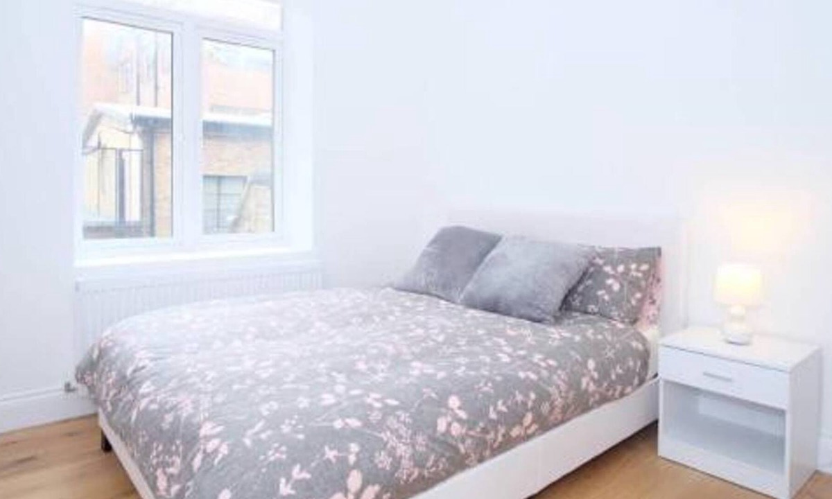 Fulham Apartment | STUNNING 1 BEDROOM FLAT IN FULHAM BROADWAY