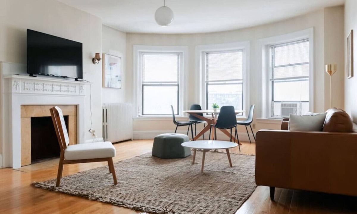 Fenway–Kenmore Apartment | Stunning 1BR | Steps to Fenway!