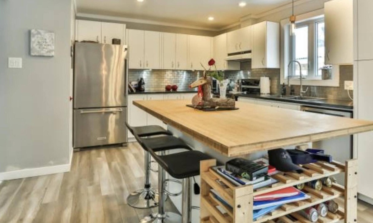 Communaute-Urbaine-de-l'Outaouais House | Stunning 2-bed House in Gatineau