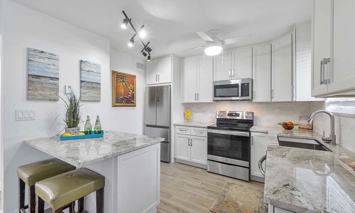 Cypress Point Apartment | Stunning 2 Bedroom/2 Bath!