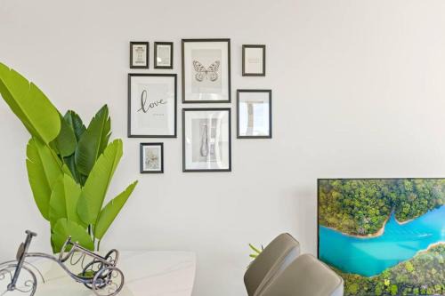 Waterloo Apartment | Stunning 2 Bedroom Apt at Waterloo