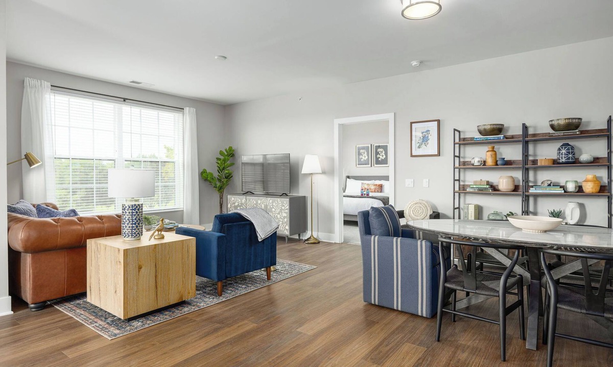 Downtown Columbus Apartment | Stunning 2BR Penthouse | Garage | Elevator | Gym