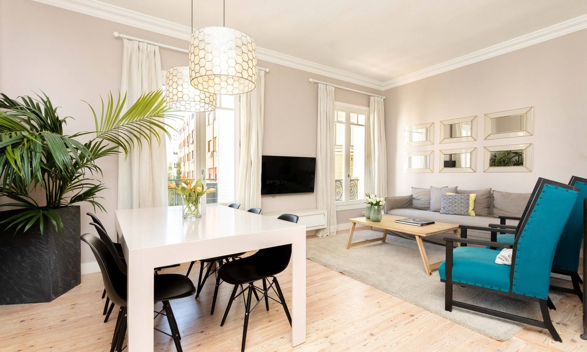 Jeronimos Apartment | Stunning 3 bedroom apartment next to the Retreat