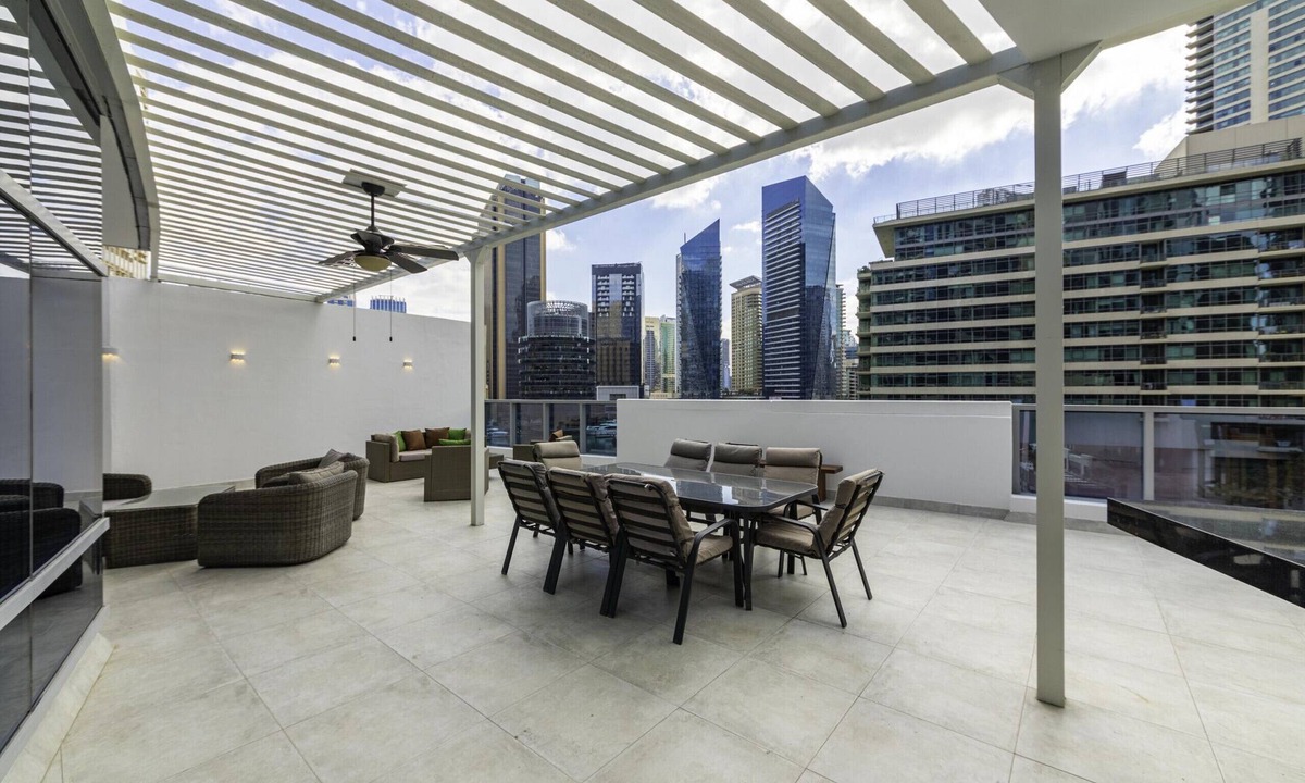 Jumeirah Beach Residence Villa | Stunning 3-Floor Villa w/Kids Room & Rooftop Terrace over Dubai Marina
