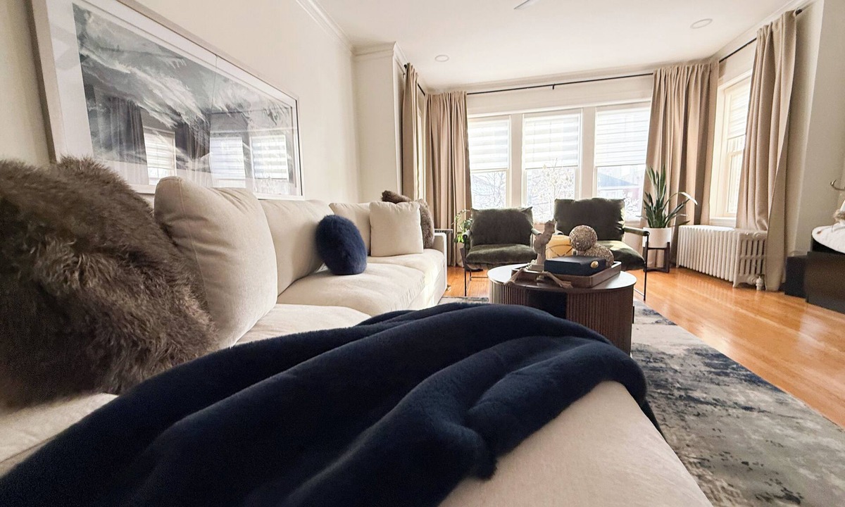 North Park Apartment | Stunning 3bdrm, steps to North Eastern University, Luxurious, Gourmet kitchen🌟