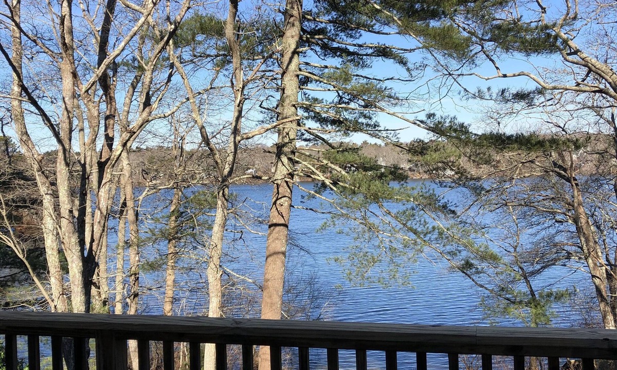 East Falmouth House | Stunning 4-bedroom Private Fresh Water Beach Front