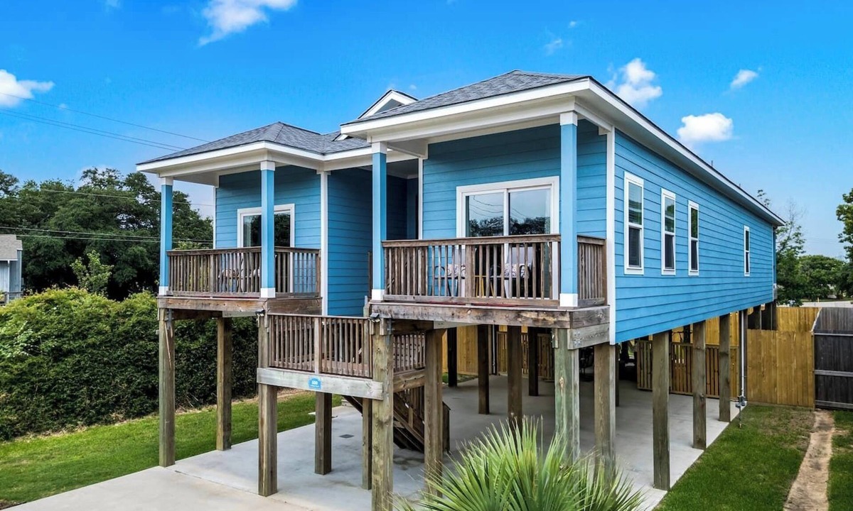 El Lago House | Stunning 4BR Home Near the Bay!