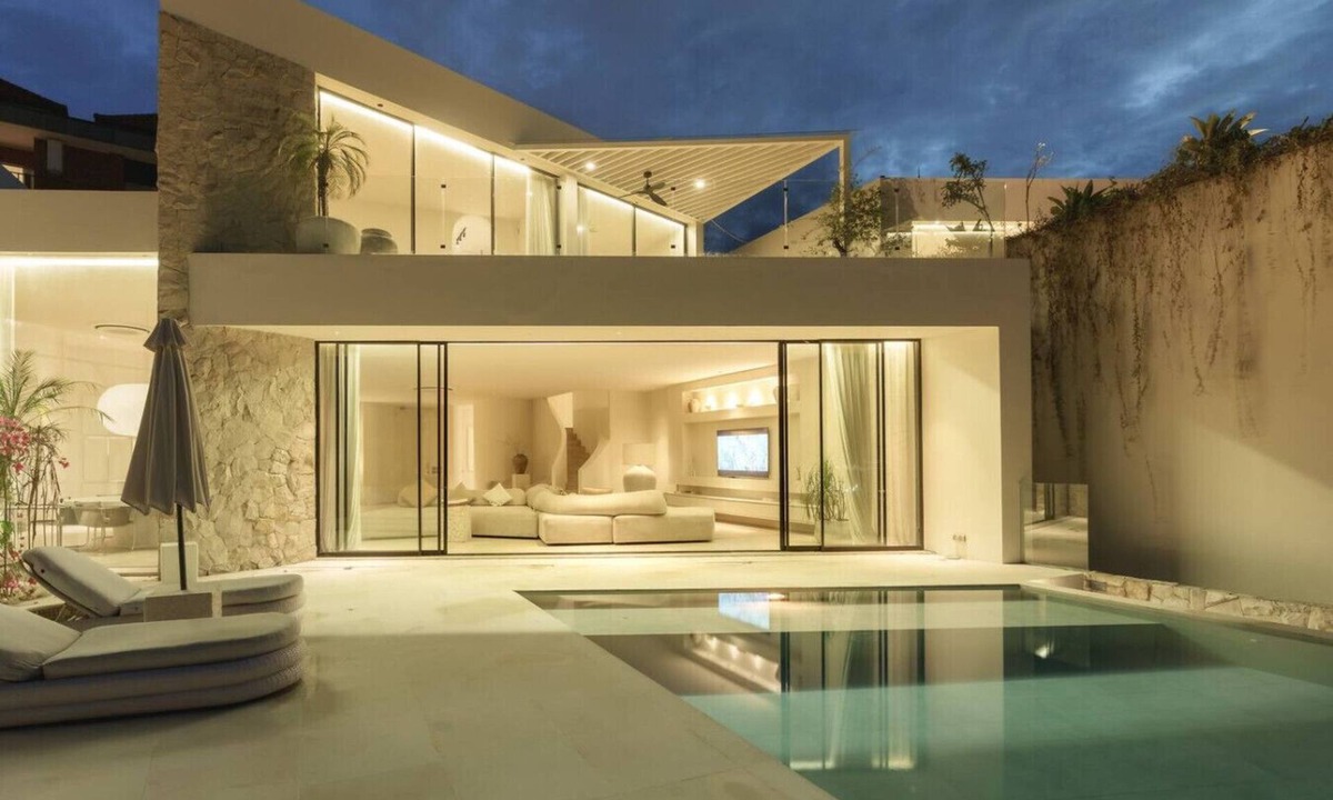 Pecatu House | Stunning 4BR Luxury Villa with Ocean Views Uluwatu