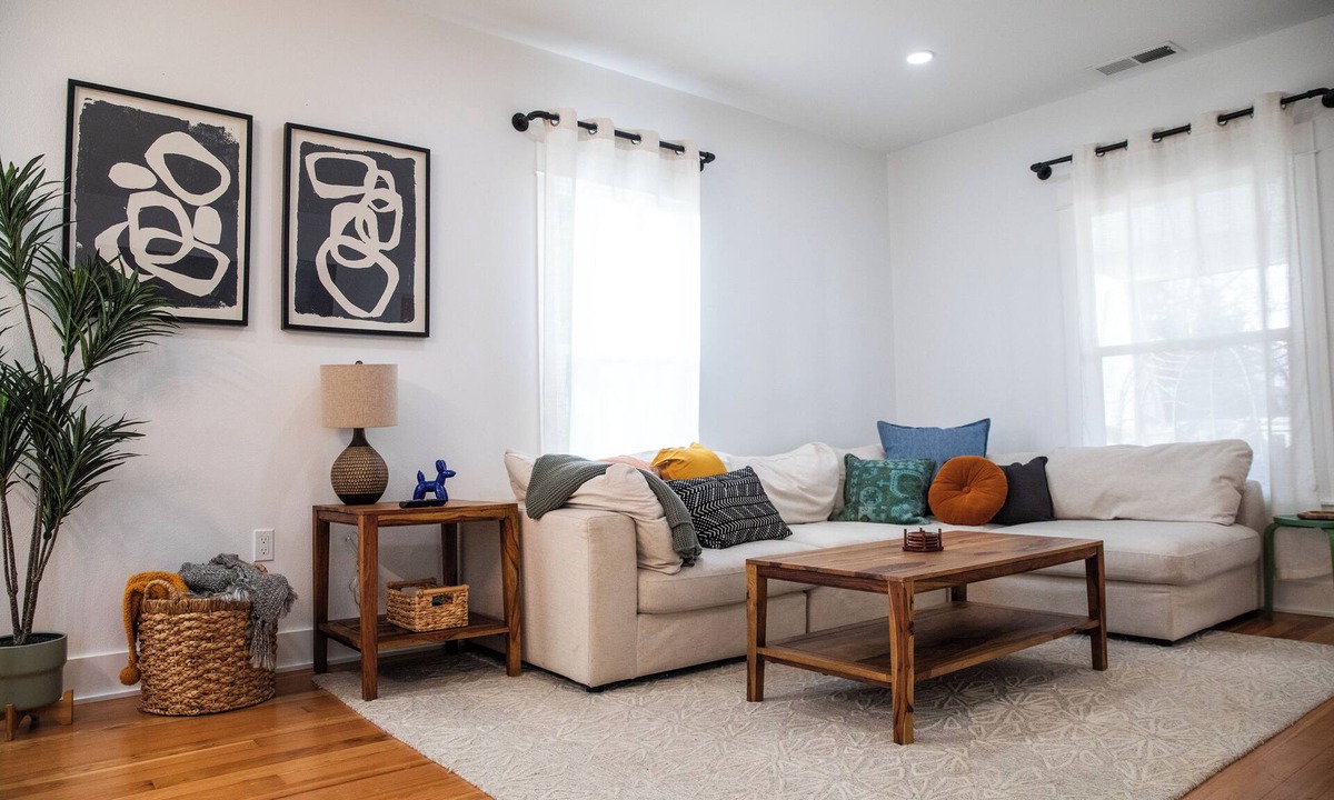 Vancouver House | Stunning 5 Bedroom Smart House!