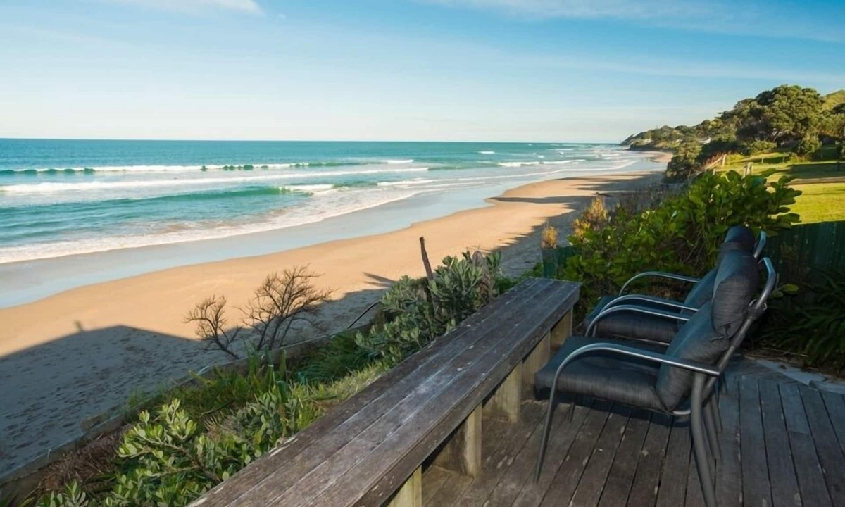 Wainui House | Stunning Absolute Beachfront Wainui House