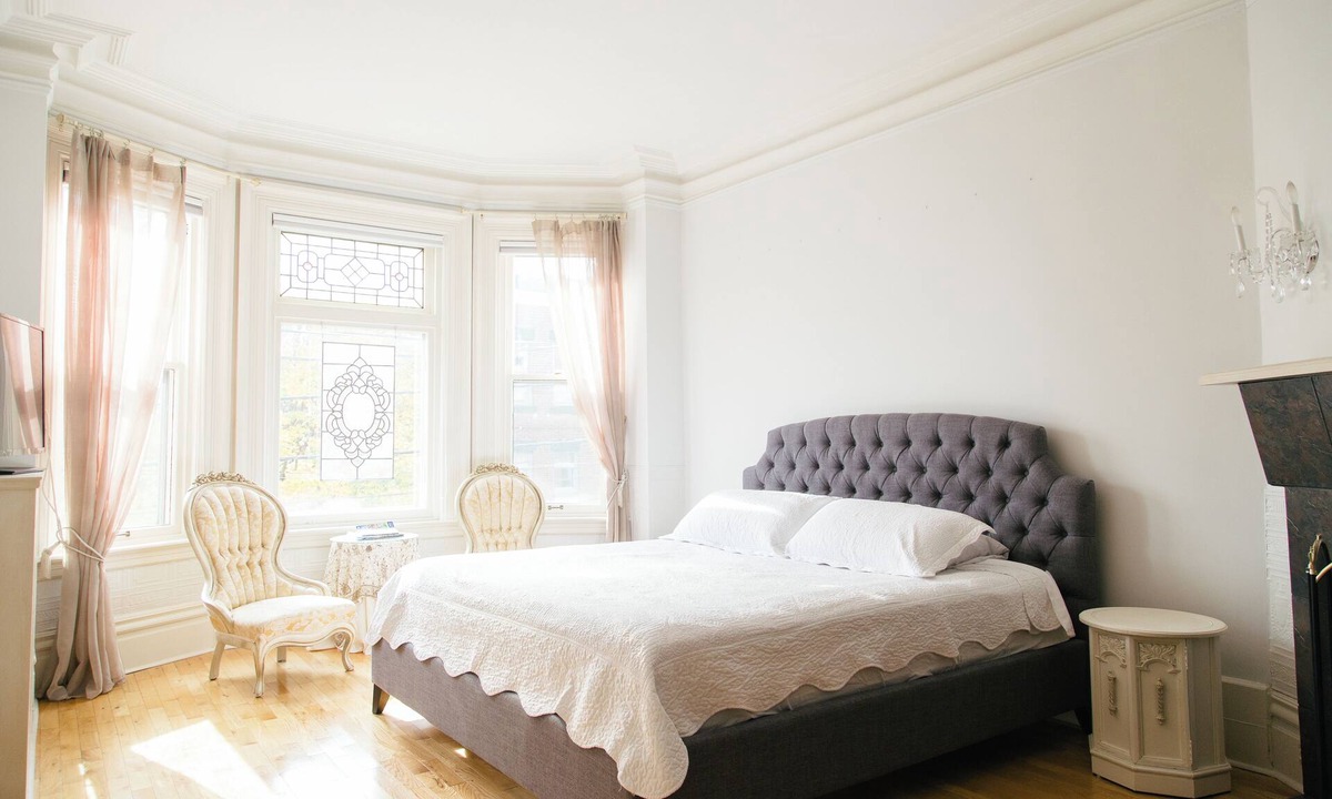 Saint John Apartment | Stunning and spacious heritage home