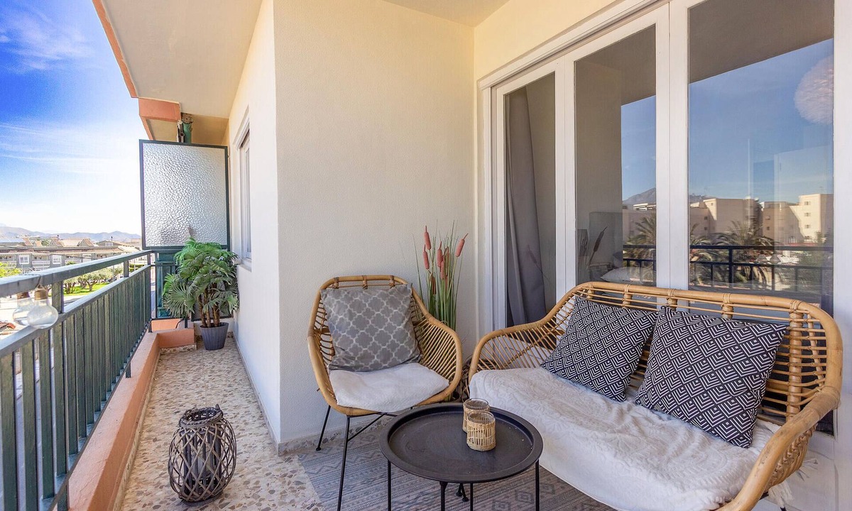 Coveta Fuma Apartment | Stunning apartment in El Campello with WiFi