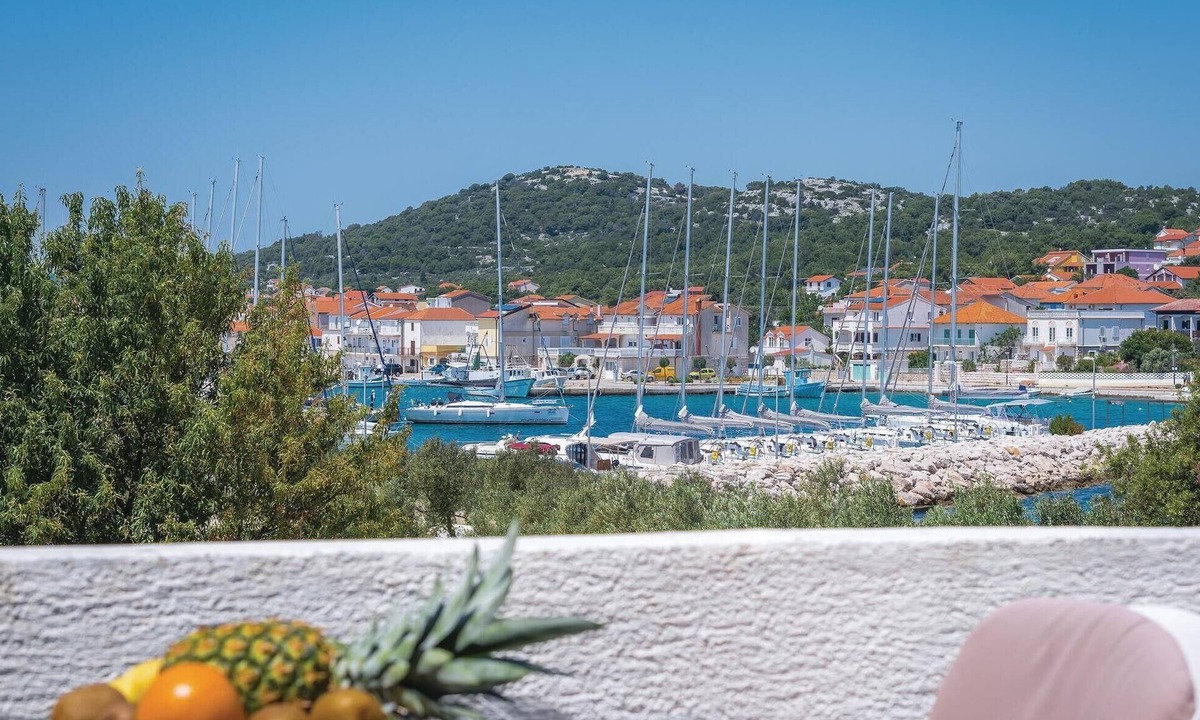Jezera Apartment | Stunning apartment in Jezera with house sea view