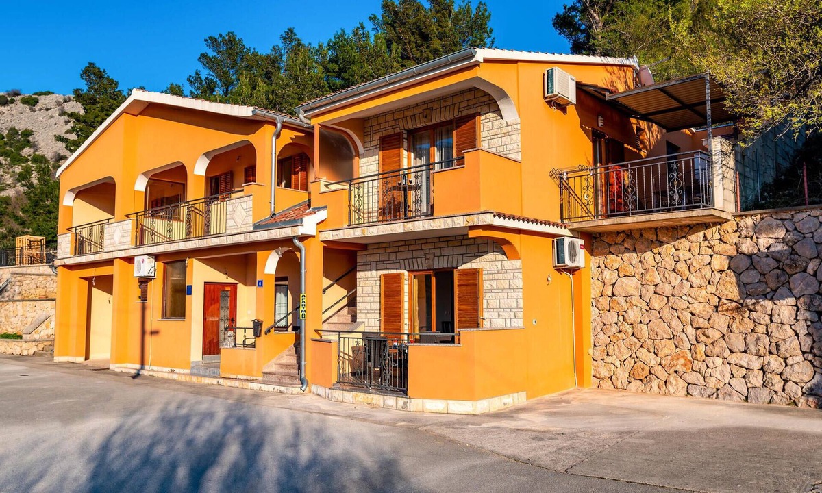 Rovanjska Apartment | Stunning apartment in Modric with WiFi