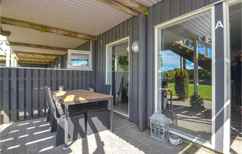 Idestrup Apartment | Stunning Apartment In Væggerløse With Wifi And 1 Bedrooms
