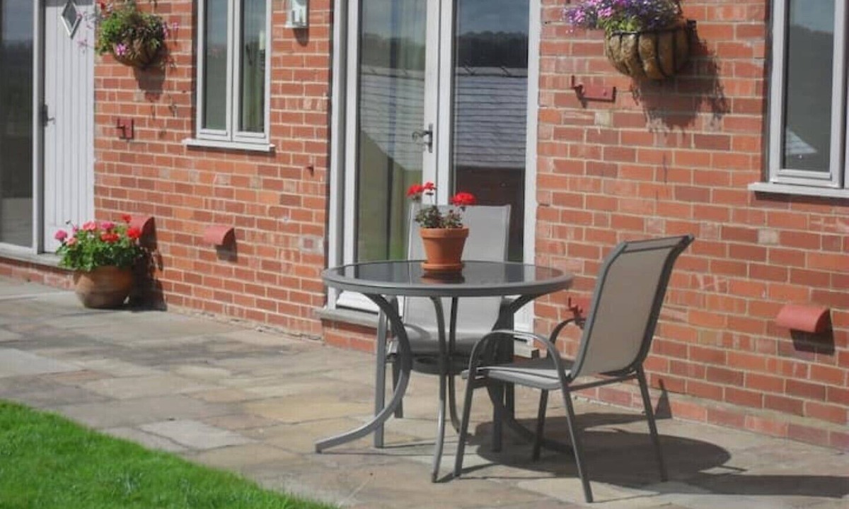 Guilsfield House | Stunning Barn Conversion