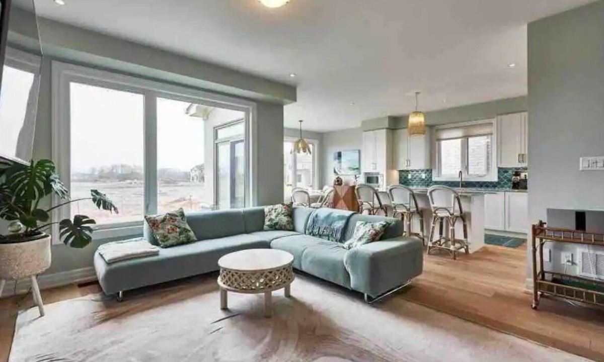 Whitby House | Stunning & Bright - My home is close to the highway & Thermea Spa