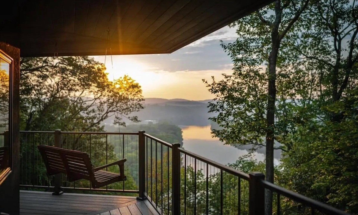 Upper Black Eddy House | Stunning cliffside river view on private 60 acre forested retreat