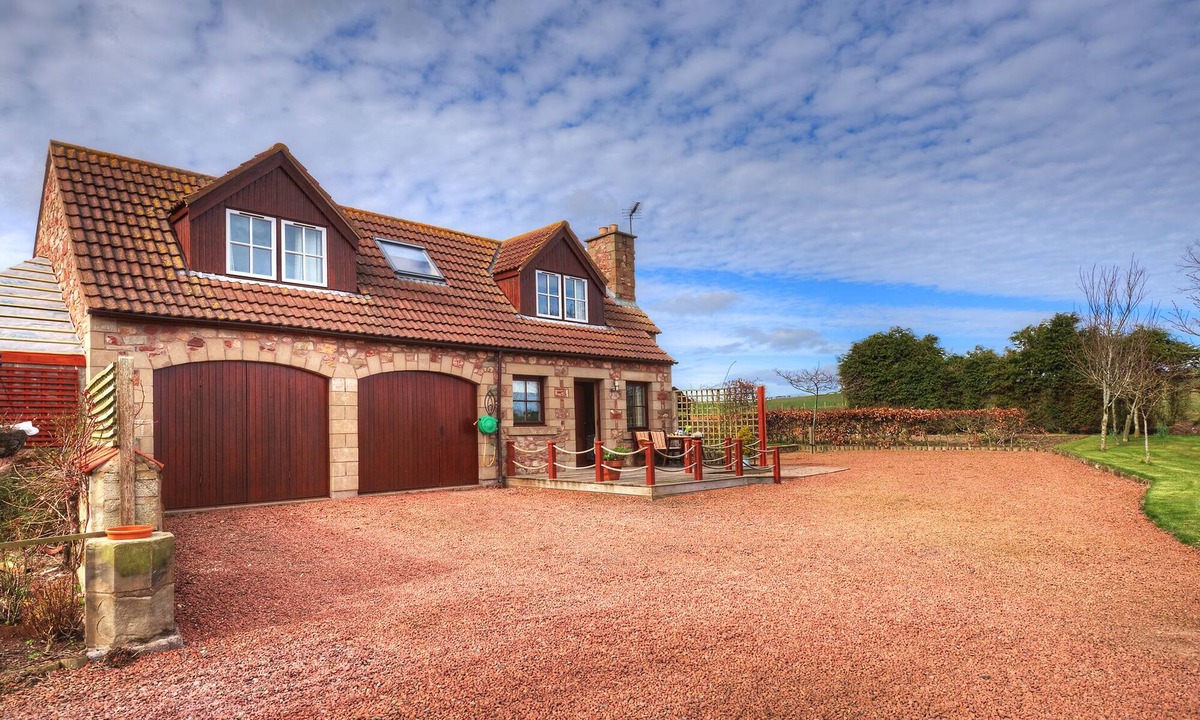 Eyemouth Apartment | Stunning coastal location