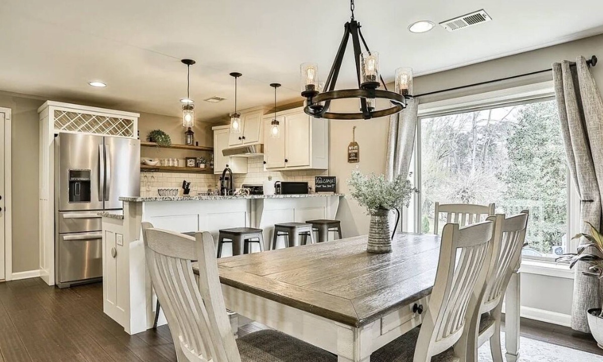 Ellijay Cottage | Stunning cottage 5 mins to town! Fire pit!