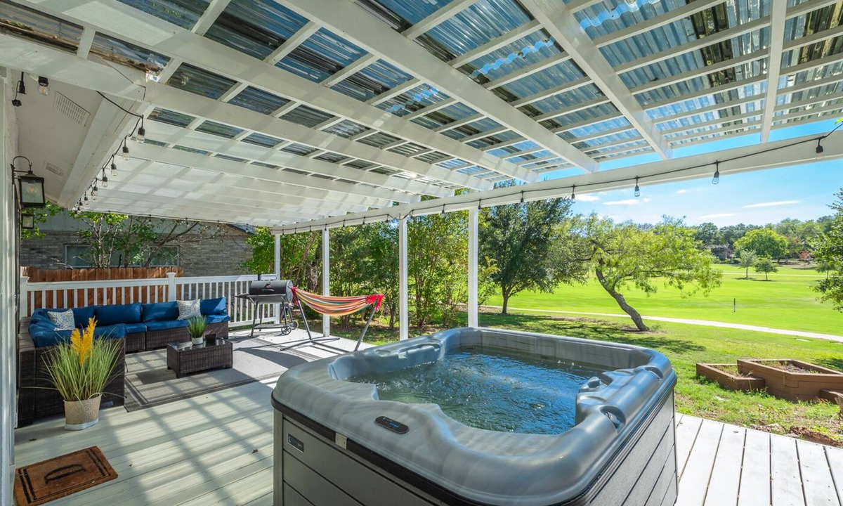 North San Antonio - SAT House | Stunning deck with Hot-tub view to Lake & Golf course