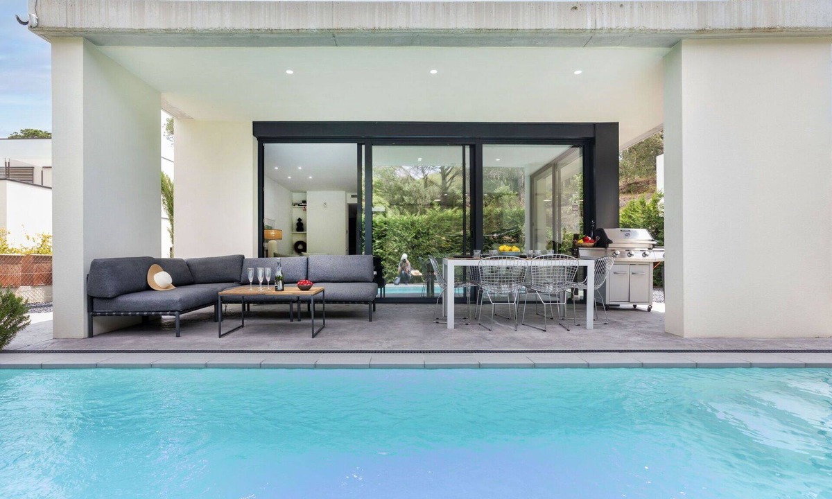 Sant Feliu de Guixols House | Stunning private villa for 6 guests with A/C, private pool, WIFI, TV, terrace and panoramic view