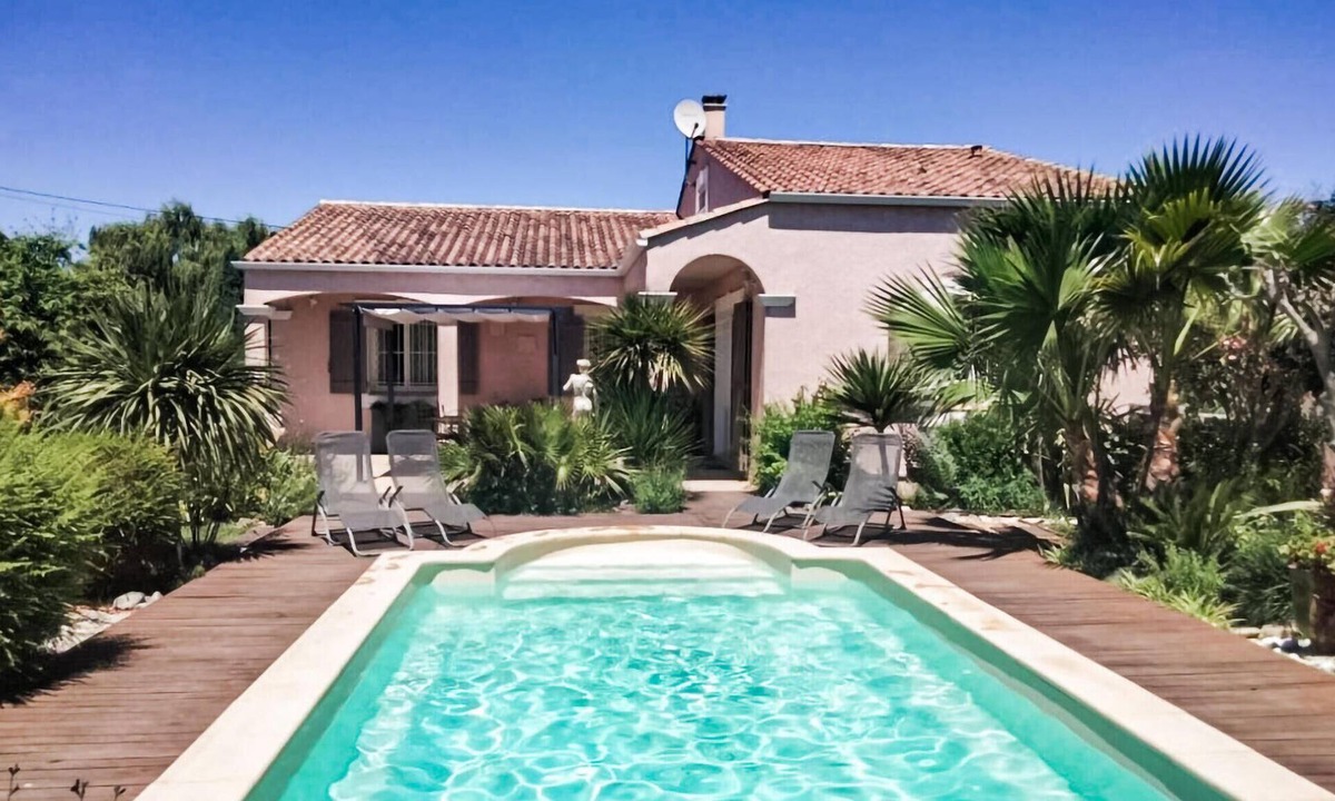 Saint-Laurent-d'Aigouze House | Stunning home in Saint-Laurent-d'Aigouz